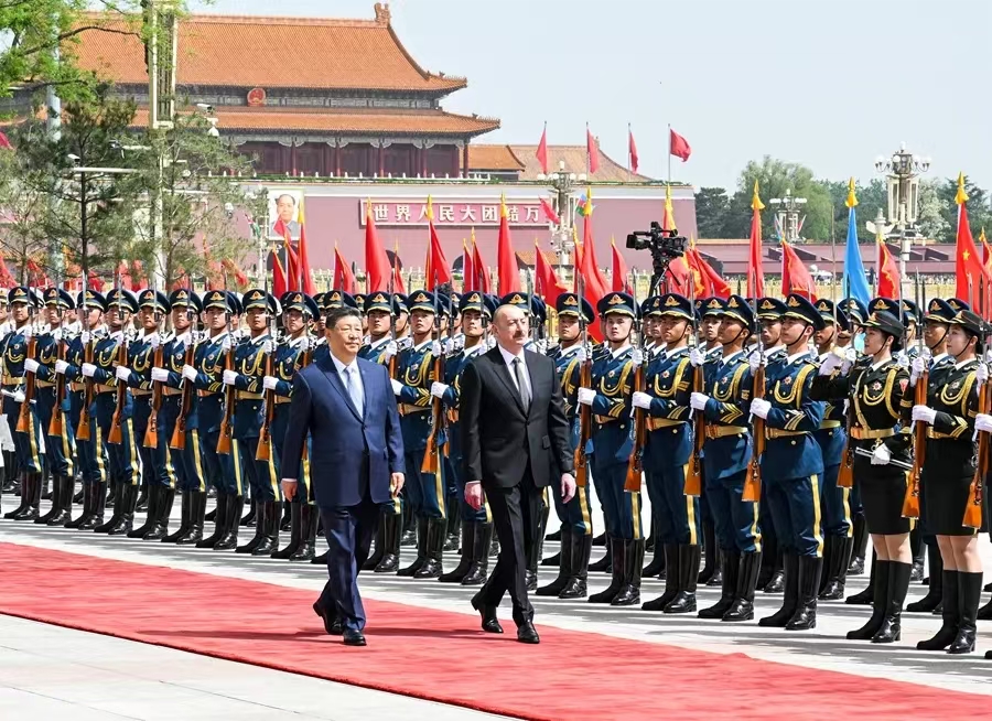 习近平同阿塞拜疆总统阿利耶夫会谈